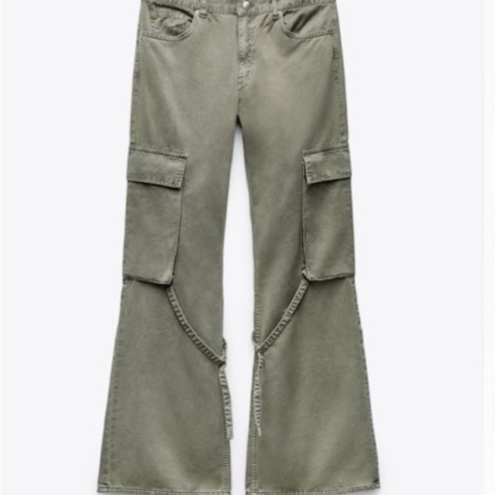Zara cargo pants in green